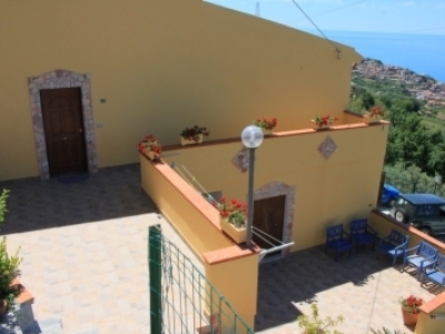Semi – detached property with stunning sea view