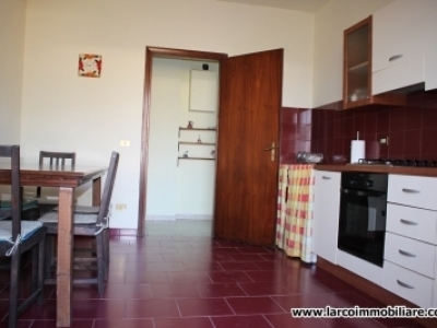 Large apartment completely renovated at 1 km from the sea