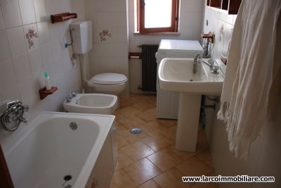 Ampio appartamento con terrazzo in zona panoramica
