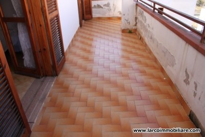 Ampio appartamento con terrazzo in zona panoramica