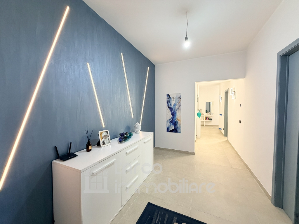 Elegante appartamento ristrutturato nel cuore di Scalea Elegante appartamento ristrutturato nel cuore di Scalea