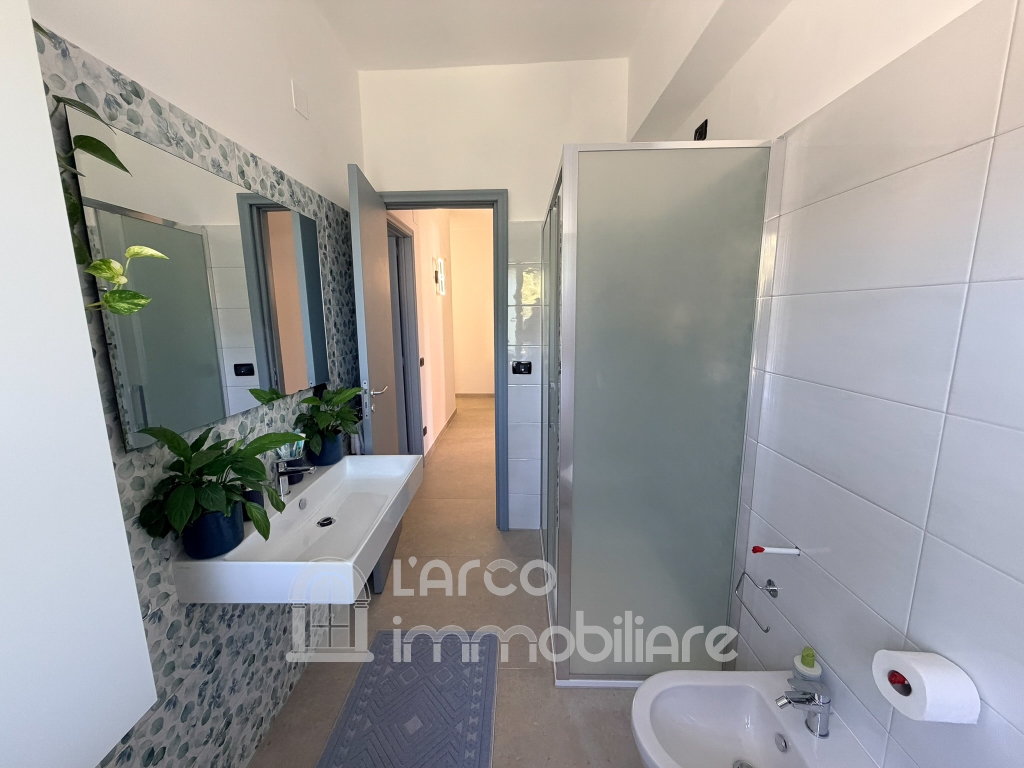 Elegante appartamento ristrutturato nel cuore di Scalea Elegante appartamento ristrutturato nel cuore di Scalea