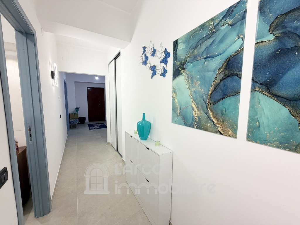 Elegante appartamento ristrutturato nel cuore di Scalea Elegante appartamento ristrutturato nel cuore di Scalea