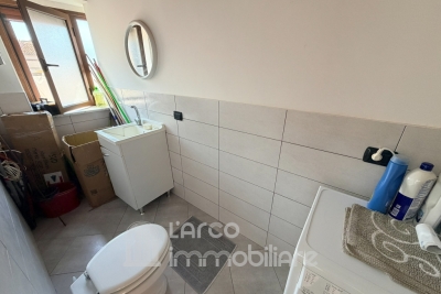 Casa su due livelli con terrazzo panoramico e splendida vista mare