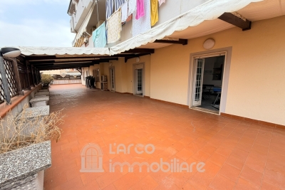 Ampio immobile in vendita a Santa Maria del Cedro