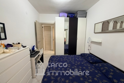 Bilocale ristrutturato al piano terra in zona centrale