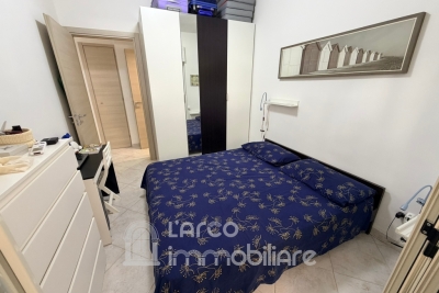 Bilocale ristrutturato al piano terra in zona centrale