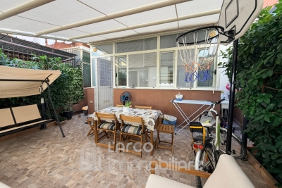 Bilocale ristrutturato al piano terra in zona centrale
