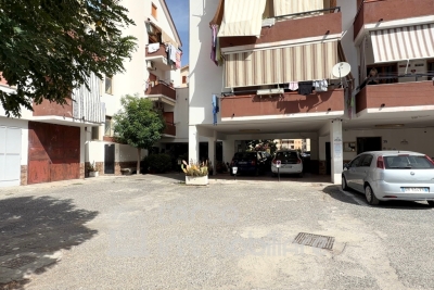 Bilocale ristrutturato al piano terra in zona centrale