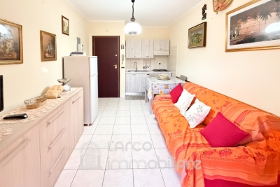 Trilocale in zona centrale con cantina