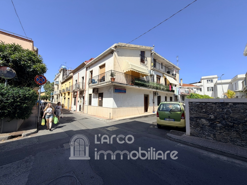 Appartamento in posizione centralissima a Scalea, a pochi passi dal mare Appartamento in posizione centralissima a Scalea, a pochi passi dal mare