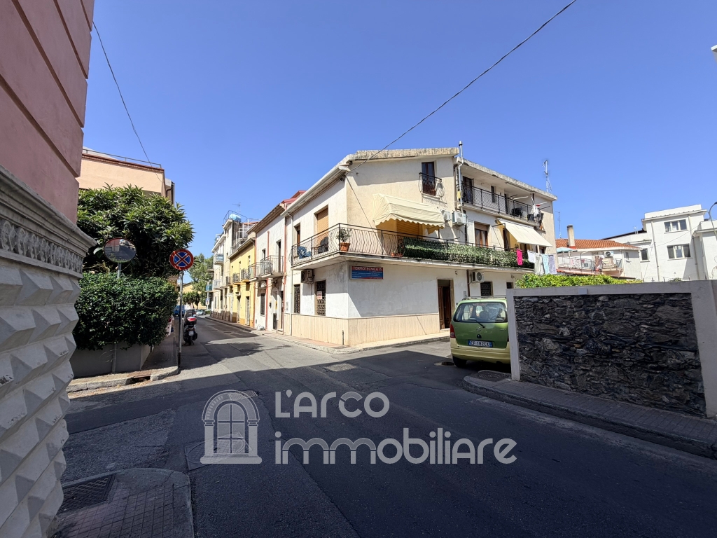 Appartamento in posizione centralissima a Scalea, a pochi passi dal mare Appartamento in posizione centralissima a Scalea, a pochi passi dal mare