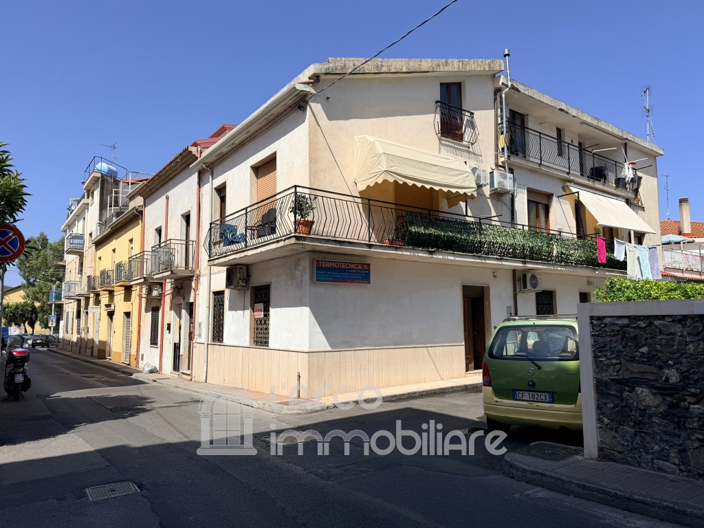 Appartamento in posizione centralissima a Scalea, a pochi passi dal mare Appartamento in posizione centralissima a Scalea, a pochi passi dal mare