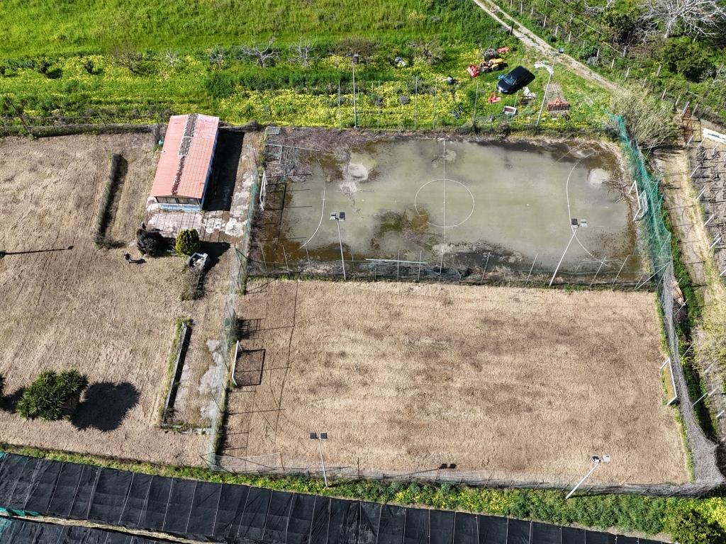 Terreno edificabile in zona a forte espansione turistico -residenziale Terreno edificabile in zona a forte espansione turistico -residenziale