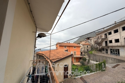 Appartamento nel centro storico con vista mare – Santa Domenica Talao