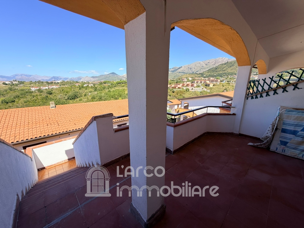 Comodo monolocale con splendida vista mare ad uso investimento Comodo monolocale con splendida vista mare ad uso investimento