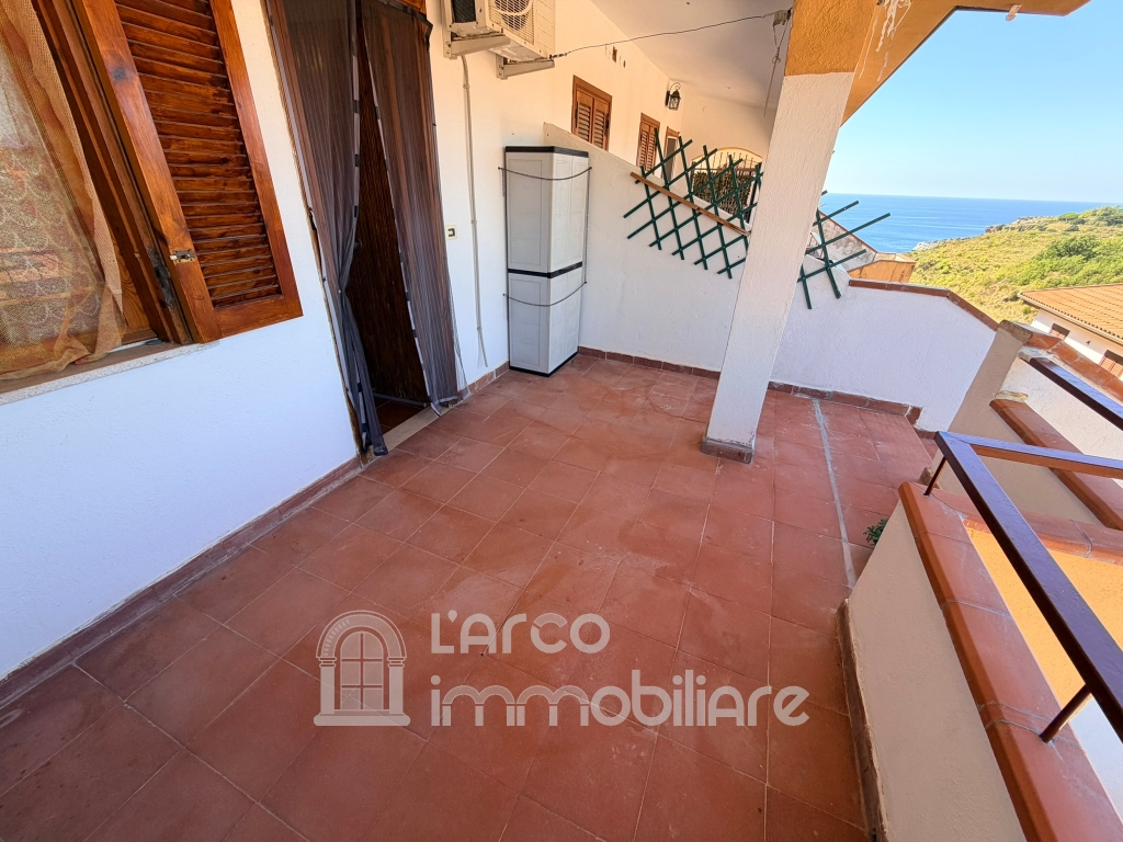Comodo monolocale con splendida vista mare ad uso investimento Comodo monolocale con splendida vista mare ad uso investimento