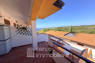 Comodo monolocale con splendida vista mare ad uso investimento