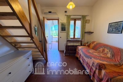 Comodo monolocale con splendida vista mare ad uso investimento