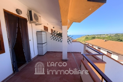 Comodo monolocale con splendida vista mare ad uso investimento