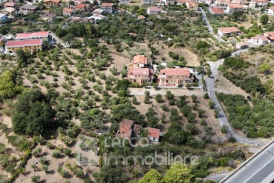 Terreno edificabile con rudere