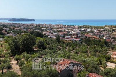 Terreno edificabile con rudere