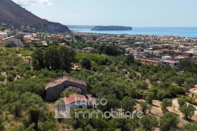 Terreno edificabile con rudere