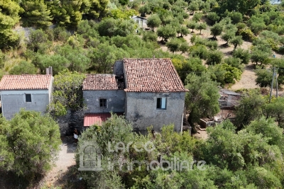 Terreno edificabile con rudere