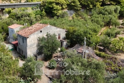Terreno edificabile con rudere
