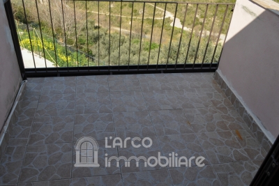 Casa indipendente con terreno e vista mare