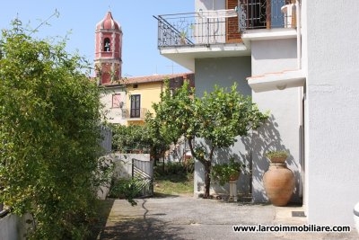 Struttura indipendente adibita a B&B nel centro storico