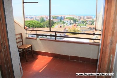 Renovated apartment with sea view terrace