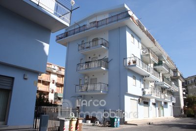 Trilocale al quarto piano in zona centrale