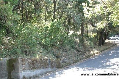 Terreno edificabile in vendita in zona panoramica