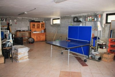 Villa singola su tre livelli con giardino