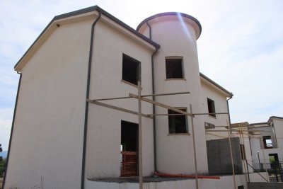 Villette di nuova costruzione in zona centrale