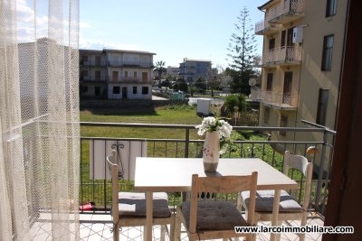 A completely renovated two-bedroom apartment at just 300 meters to the beach 