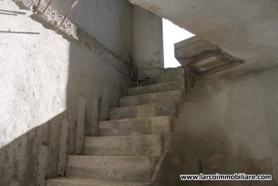 Casa indipendente su 2 livelli con vista panoramica