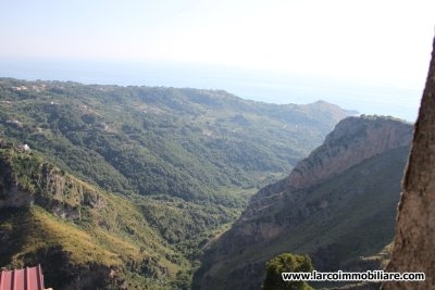 Casa indipendente su 2 livelli con vista panoramica
