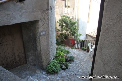 Casa indipendente su 2 livelli con vista panoramica