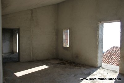 Casa indipendente su 2 livelli con vista panoramica