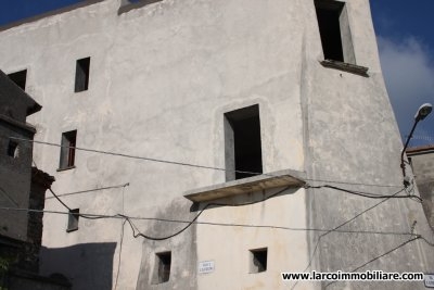 Casa indipendente su 2 livelli con vista panoramica