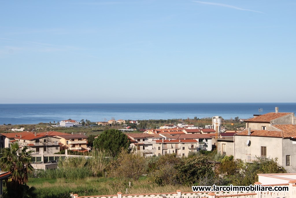 Detached house with panoramic sea view