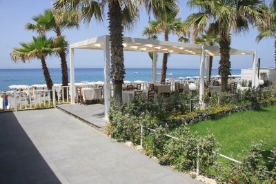 Struttura Turistica con Stabilimento Balneare e Ristorante 