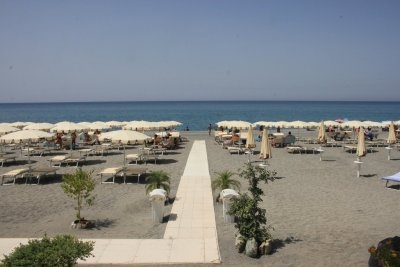 Struttura Turistica con Stabilimento Balneare e Ristorante 