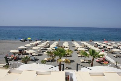 Struttura Turistica con Stabilimento Balneare e Ristorante 
