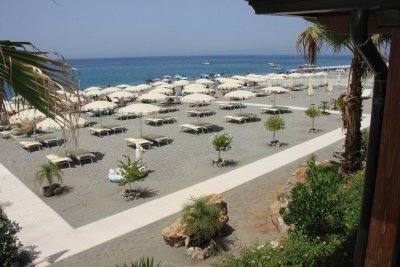 Struttura Turistica con Stabilimento Balneare e Ristorante 