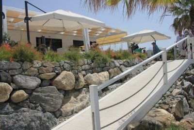 Struttura Turistica con Stabilimento Balneare e Ristorante 