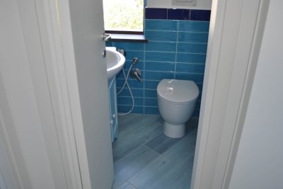 Renovated historic building on 2 levels in the old town of Scalea.