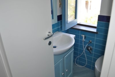 Renovated historic building on 2 levels in the old town of Scalea.